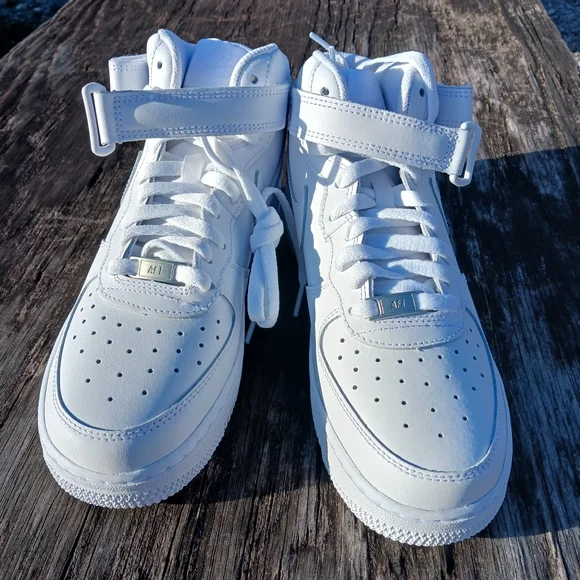 Nike Air Force 1 Lifestyle/Streetwear Shoes Size 7 Youth/8.5 Women - Picture 8 of 9